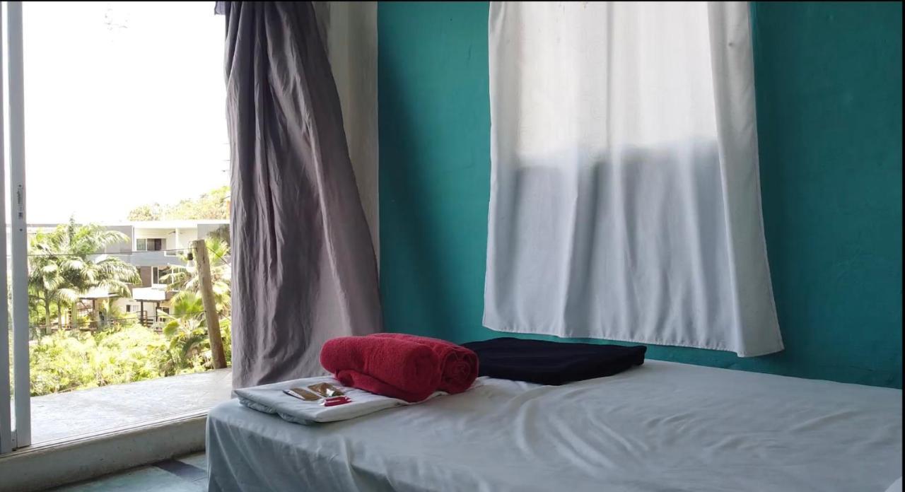 Kiwi Suites Hostel Монтаньита Экстерьер фото