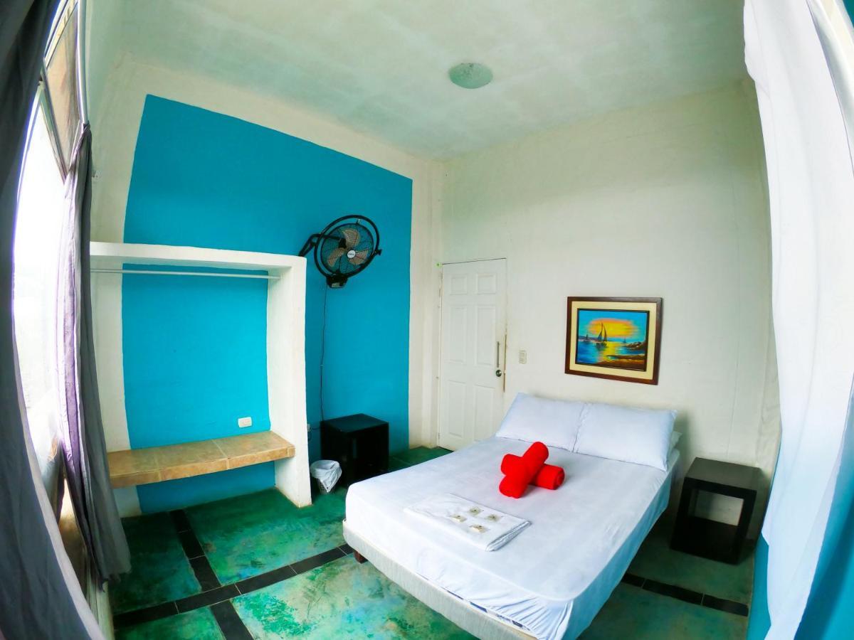 Kiwi Suites Hostel Монтаньита Экстерьер фото