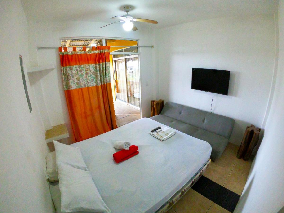 Kiwi Suites Hostel Монтаньита Экстерьер фото