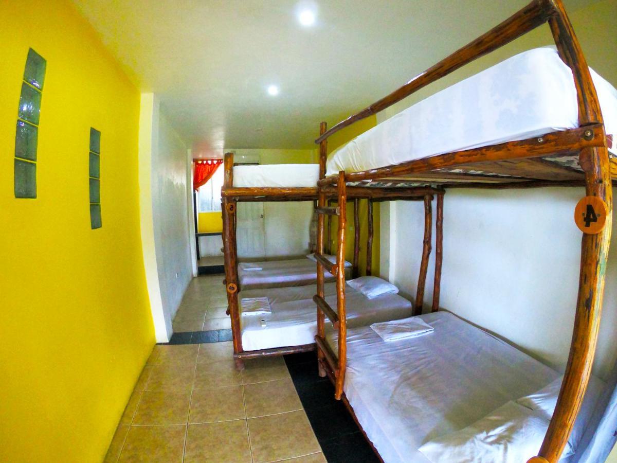 Kiwi Suites Hostel Монтаньита Экстерьер фото