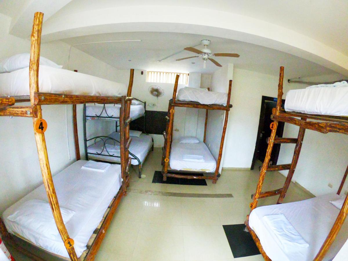 Kiwi Suites Hostel Монтаньита Экстерьер фото