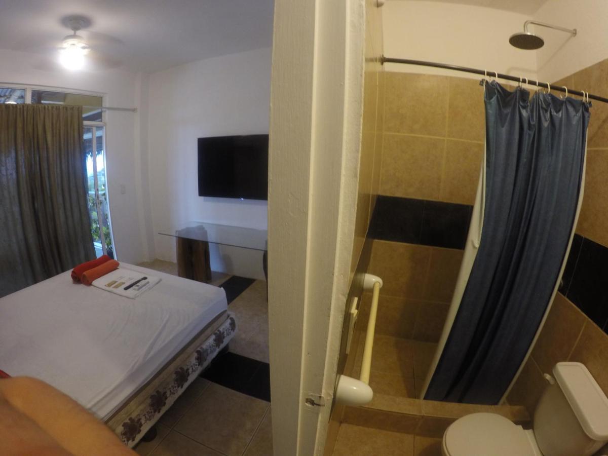 Kiwi Suites Hostel Монтаньита Экстерьер фото