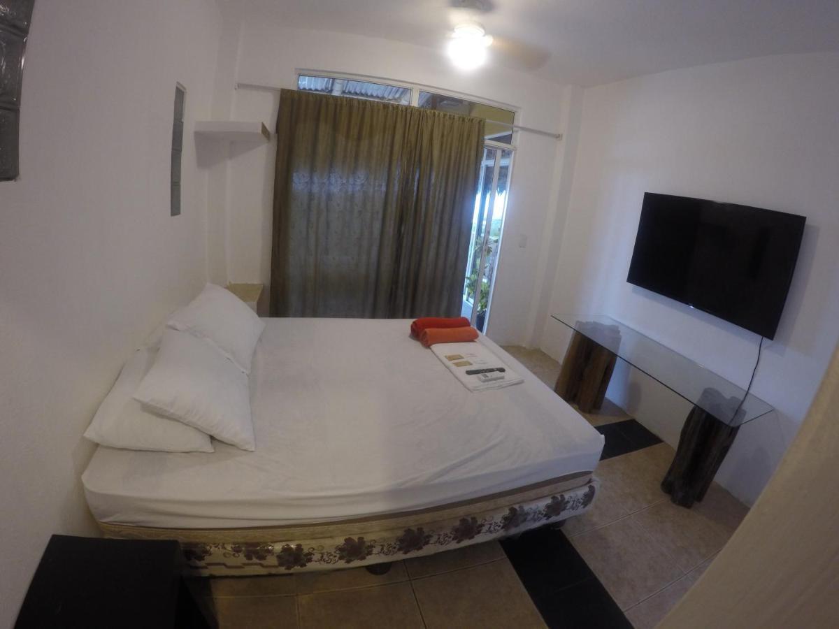 Kiwi Suites Hostel Монтаньита Экстерьер фото