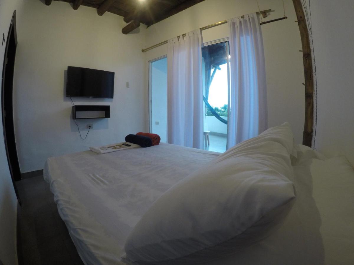 Kiwi Suites Hostel Монтаньита Экстерьер фото