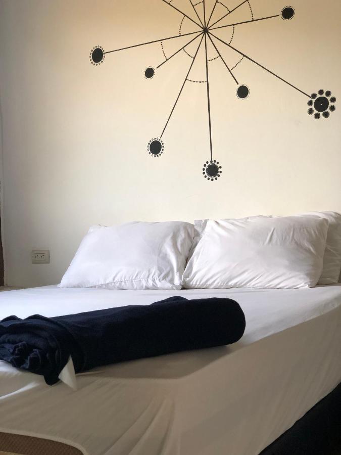 Kiwi Suites Hostel Монтаньита Экстерьер фото