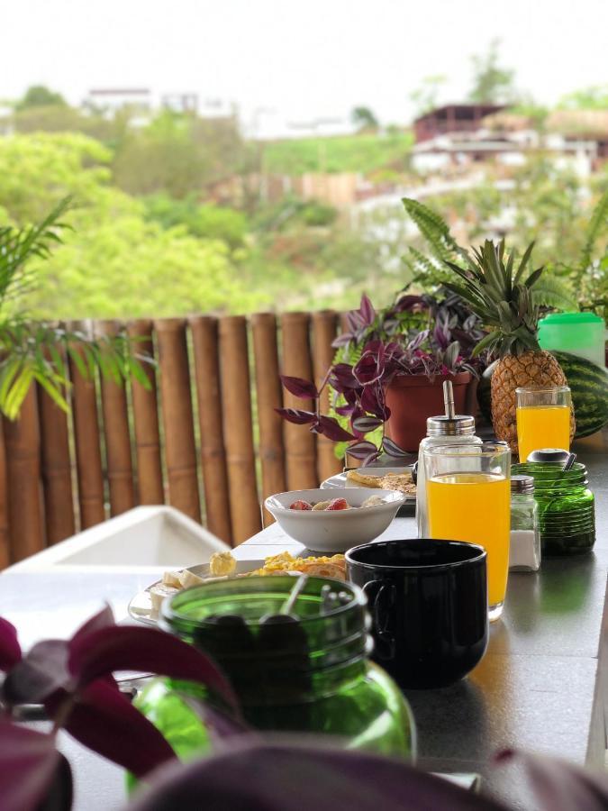 Kiwi Suites Hostel Монтаньита Экстерьер фото